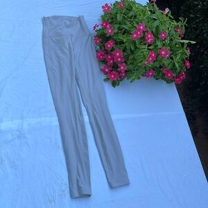 Lululemon Align™ High-Rise Pant 28" COLOR CHROME Size 2 Leggings!!!!